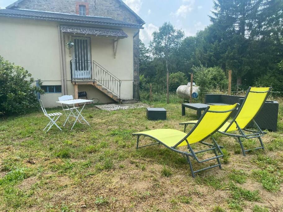 Petite Maison En Auvergne Giat 외부 사진