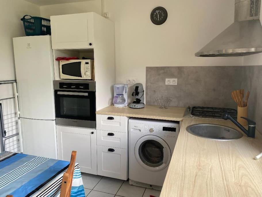 Petite Maison En Auvergne Giat 외부 사진