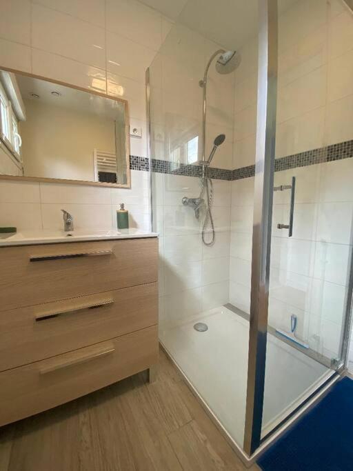Petite Maison En Auvergne Giat 외부 사진